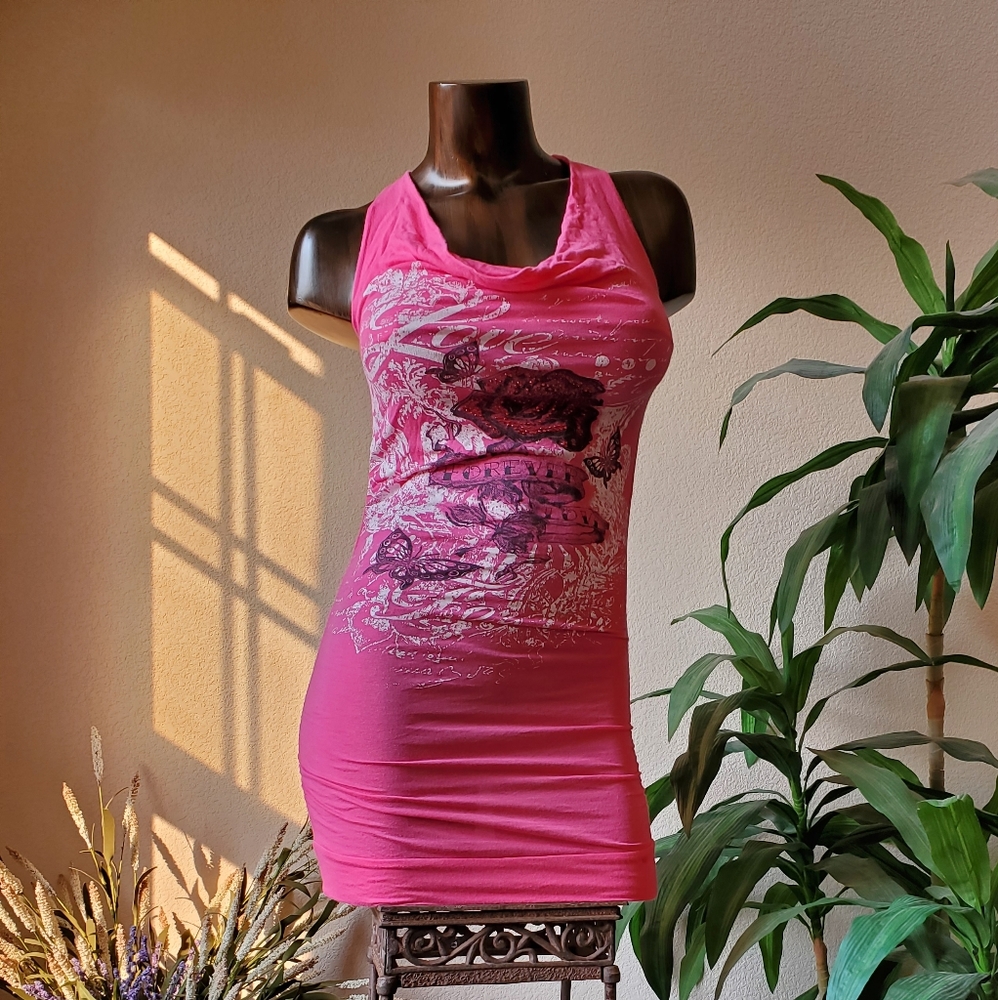 Bloom. Size small. Pink